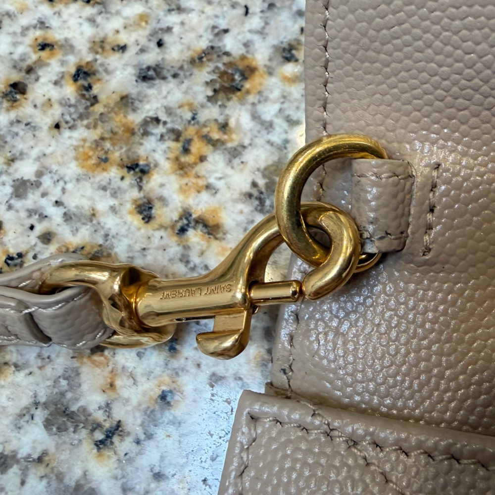 AUTHENTIC Saint Laurent Beige Chevron Quilted Wristlet with Gold YSL Logo - Picture 10 of 11